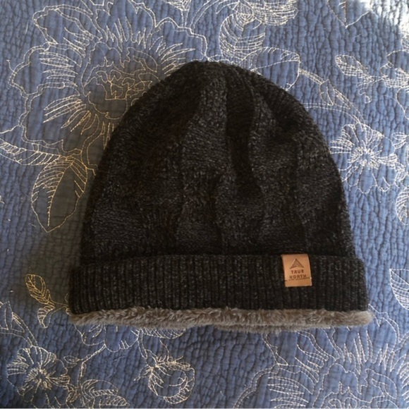 True North Blk/Gry Lined Beanie - Picture 1 of 2